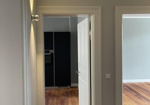 Flur mit Licht Stuck 