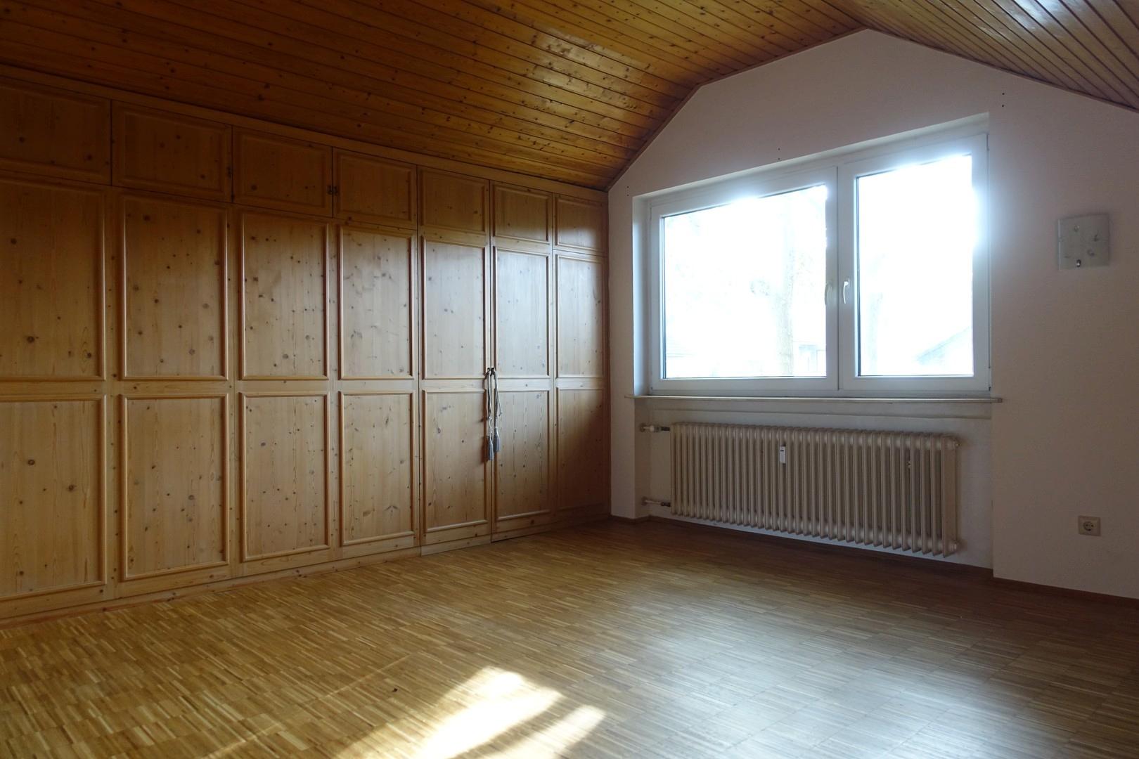 DG, Eltern