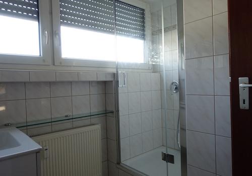 EG, Dusche