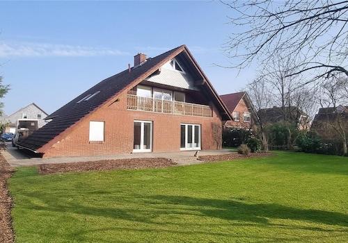 Rückseite mit Garten