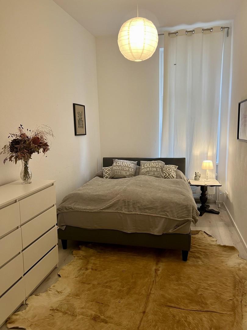 Schlafzimmer  mit Doppelbett