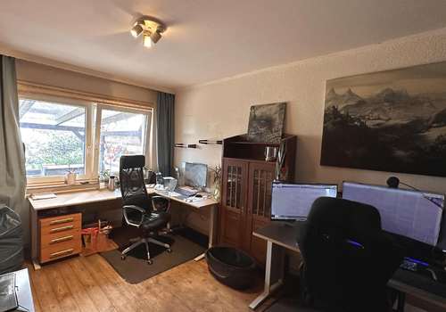 Büro-/Schlafzimmer