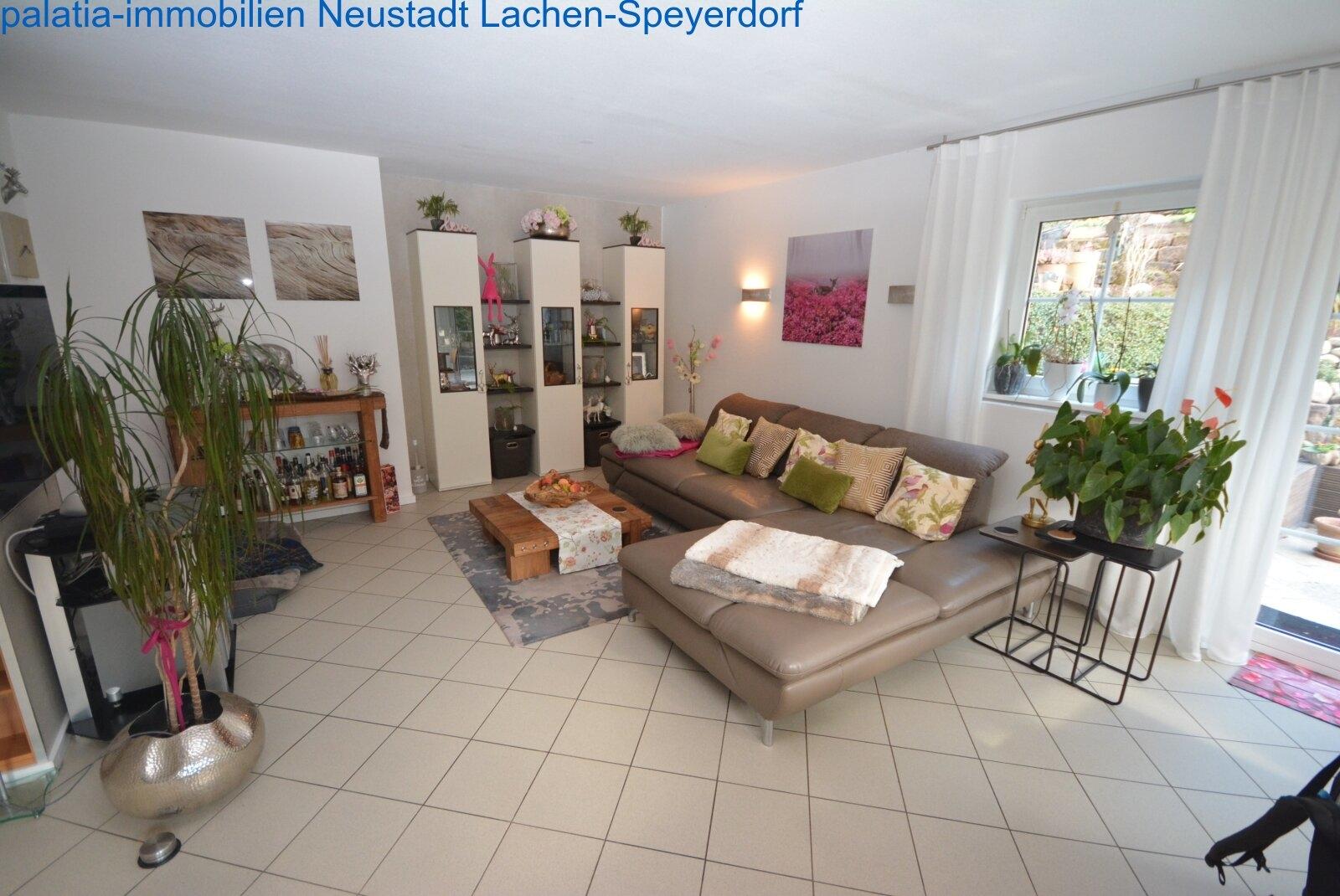 Wohnraum EG