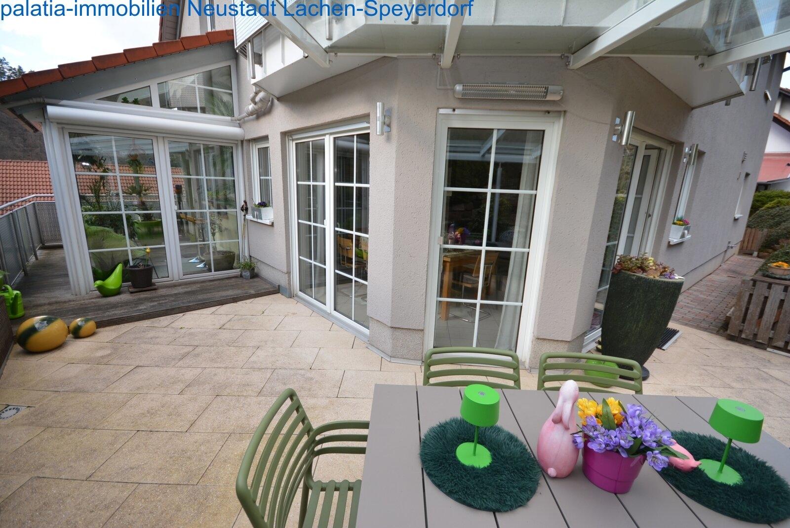 terrasse mit WG EG 