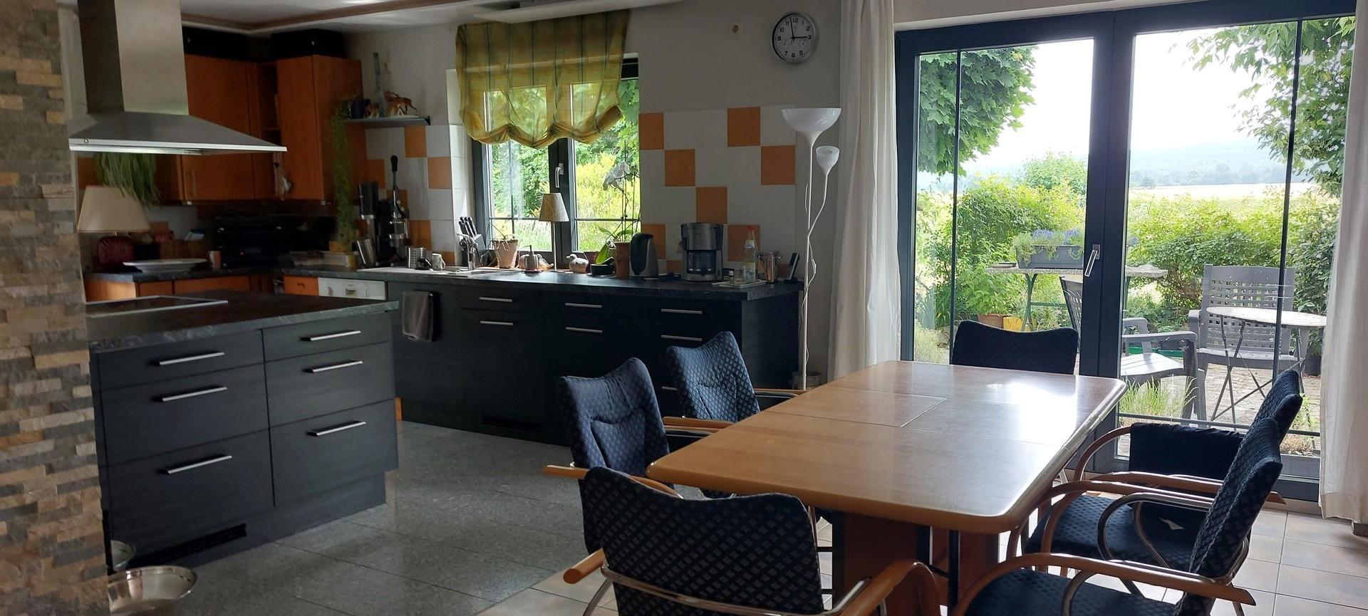 Essbereich mit Küche