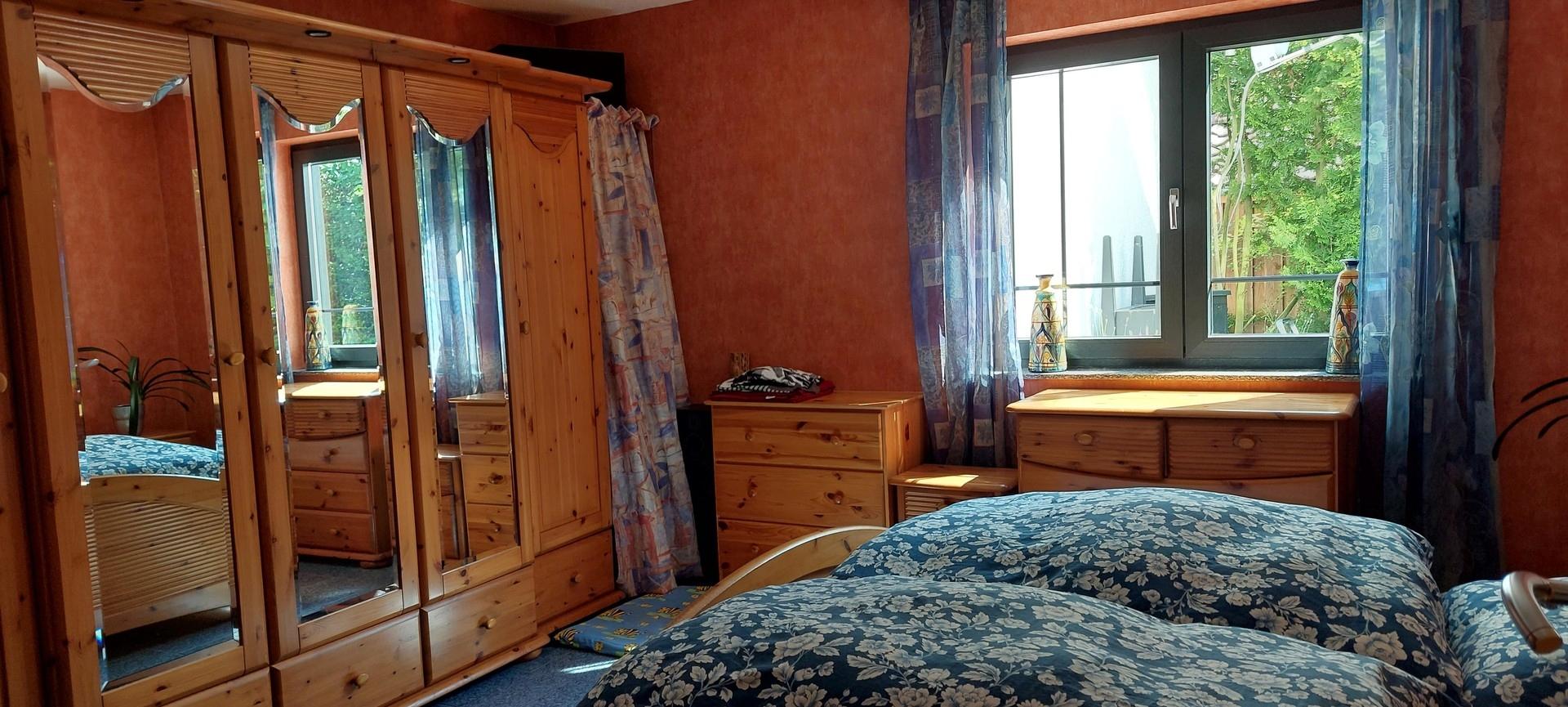 Schlafzimmer EG