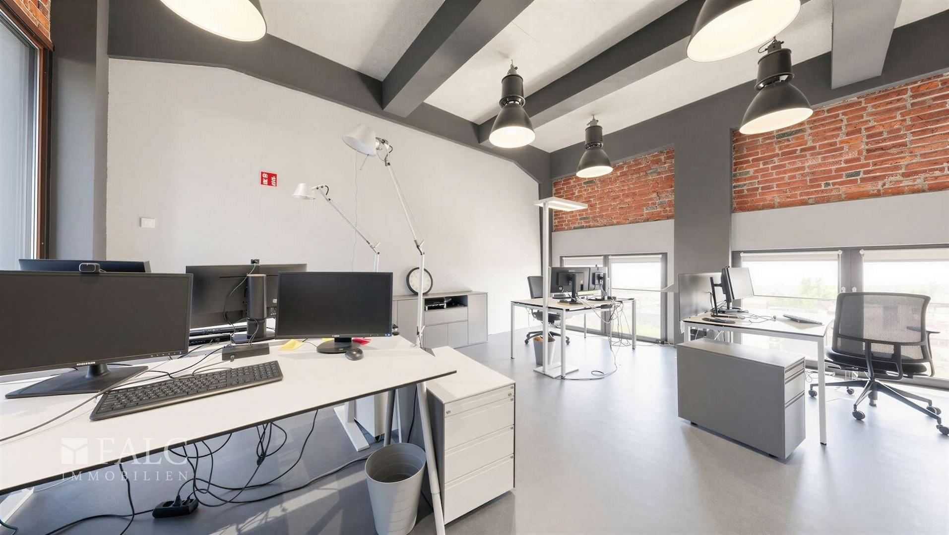 Büro 5