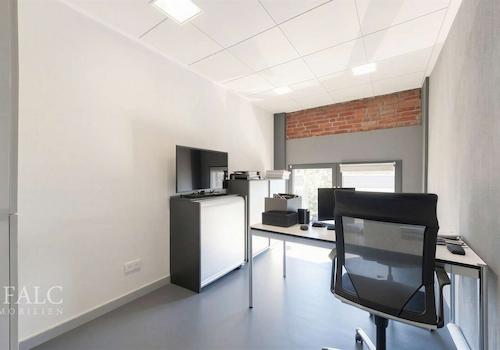Büro 7