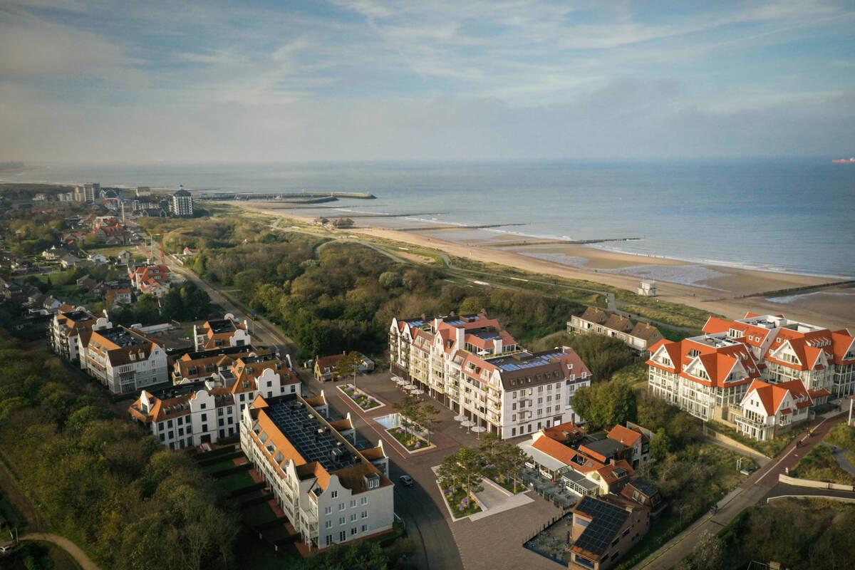 DN Bird view w. white builings