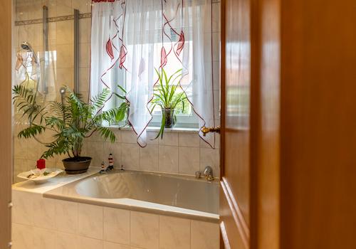 Familienidyll in Landsberg - Großzügiges Haus mit Potenzial in toller Wohnlage