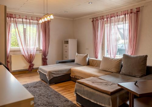 Familienidyll in Landsberg - Großzügiges Haus mit Potenzial in toller Wohnlage