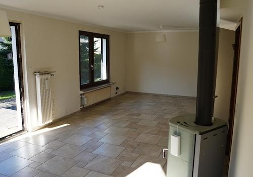 Wohnzimmer (von der Strasse)