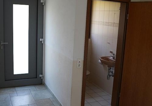 Haustüre mit Gäste WC