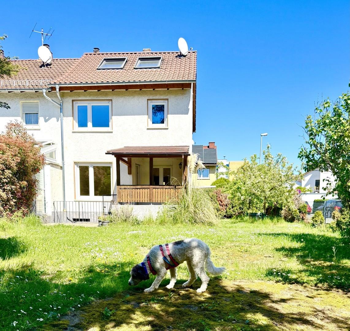 REH mit großem Garten