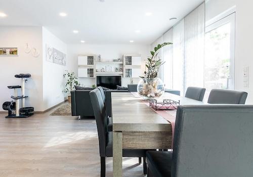 schluesselfertig-bauen-bungalow-wohnzimmer