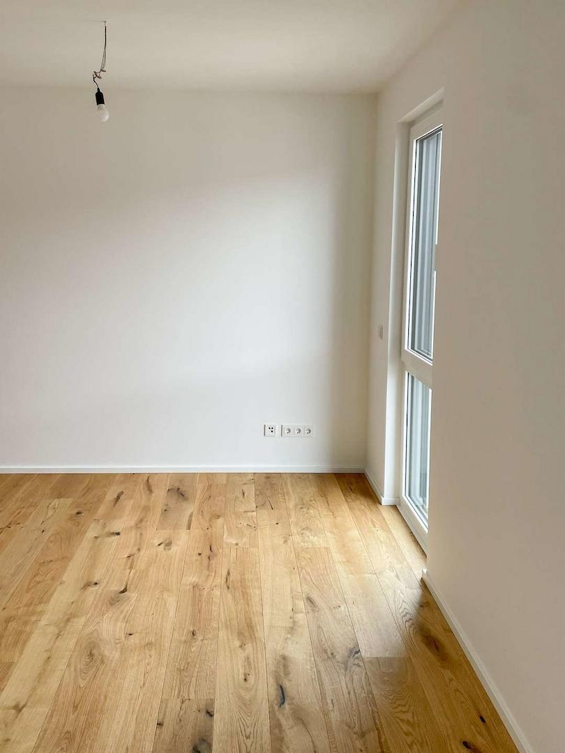 Kinder-/Arbeitszimmer