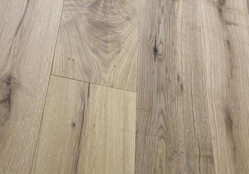 Schönes Echtholzparkett