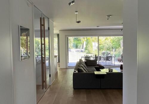 Blick ins Wohnzimmer vom Flur