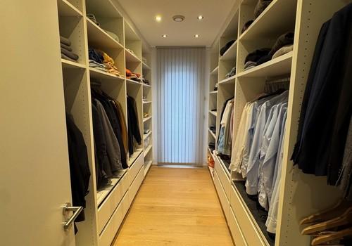 OG, En Suite Ankleide