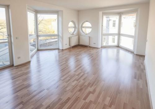 Geräumiges Wohnzimmer *