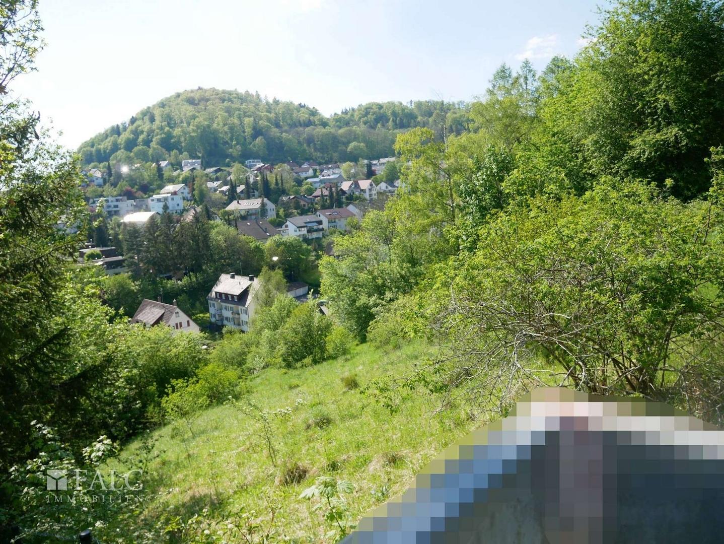 B03