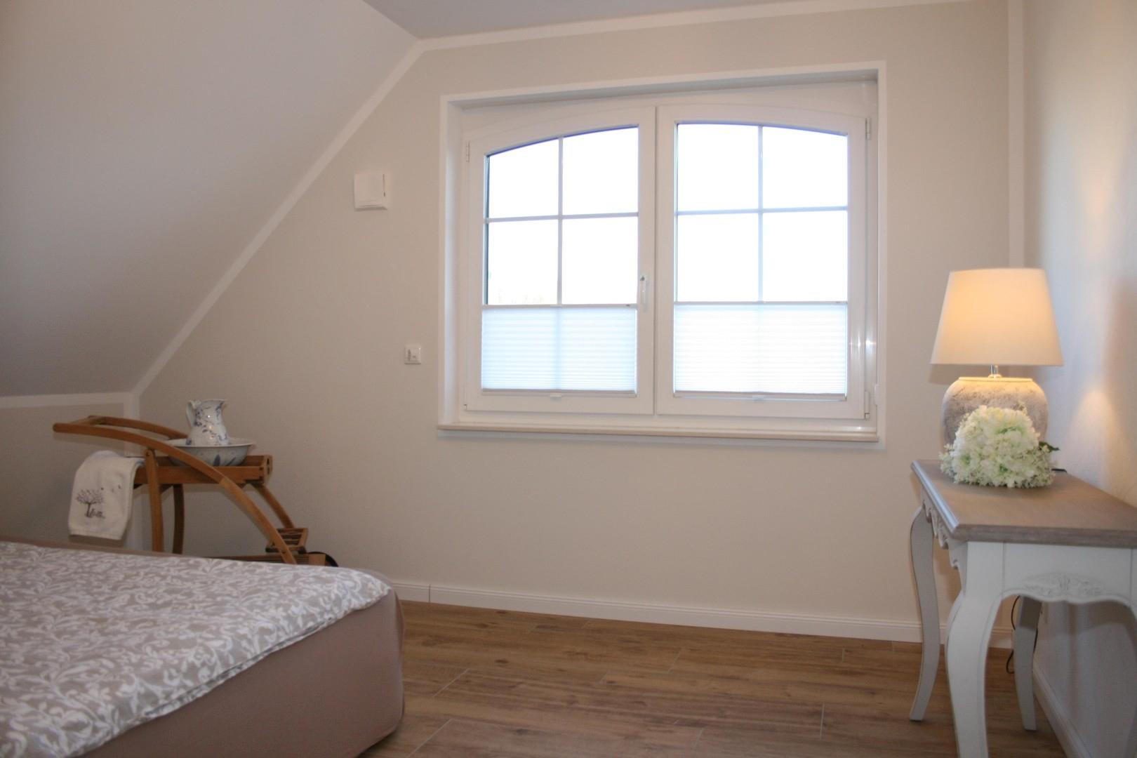 das Schlafzimmer 2