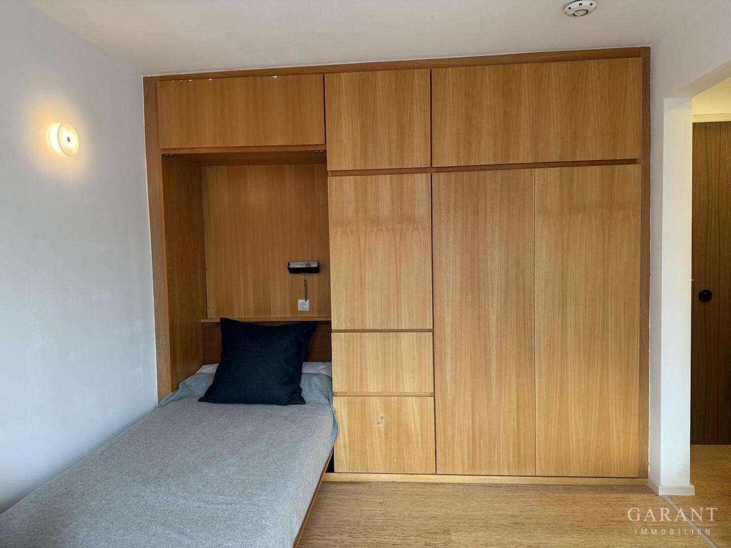 Ausklappbares Bett