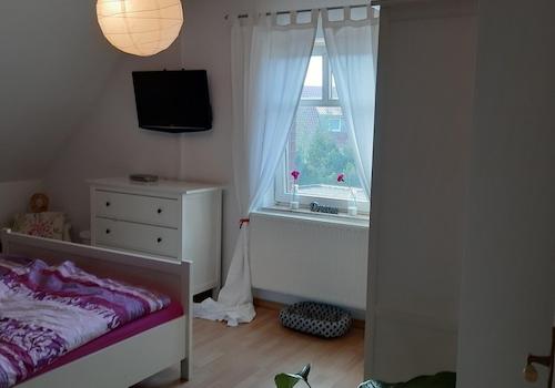 Schlafzimmer DG