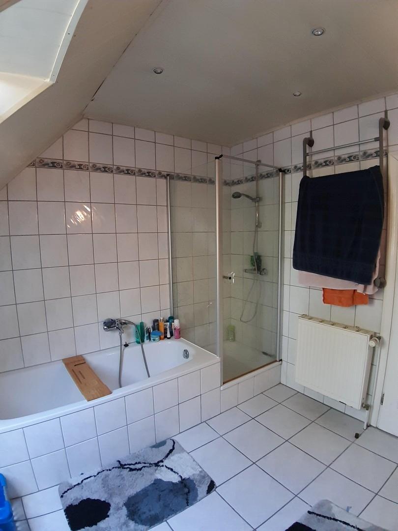Badezimmer DG