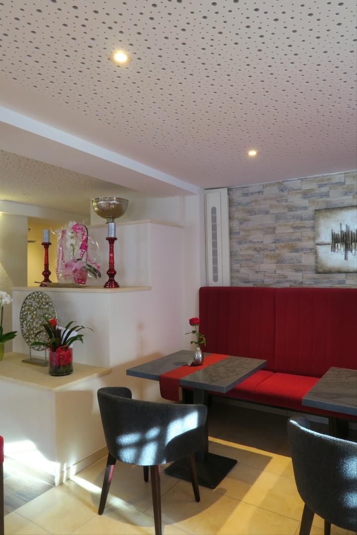 Eckbankgruppe in hinteren Bereich 