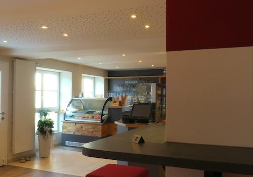 Blick in Richtung Theke und Eingang