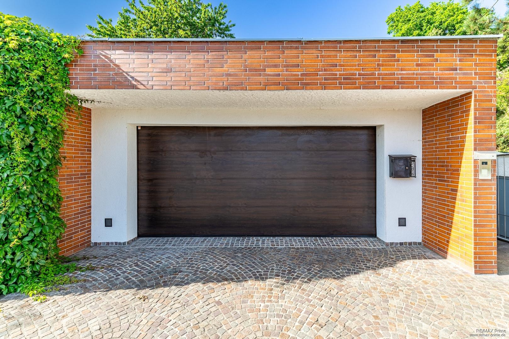Doppelgarage