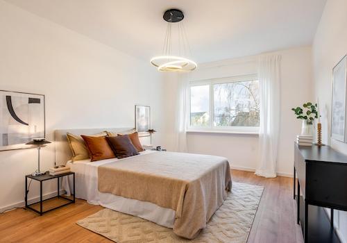 Schlafzimmer 1