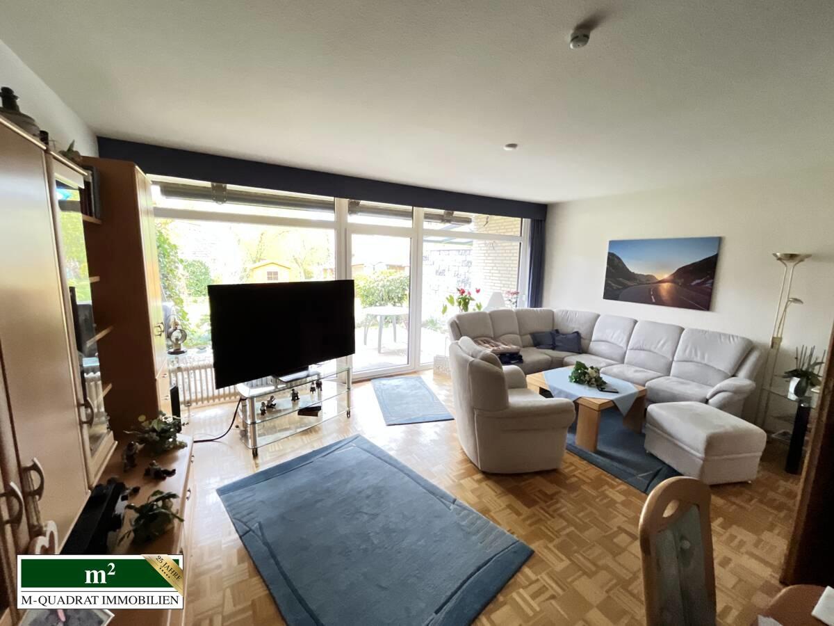 Panoramafenster im Wohnzimmer