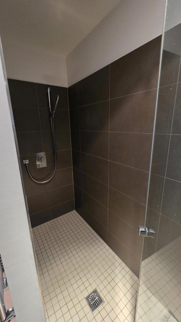 Dusche begehbar