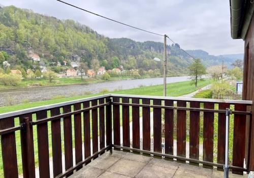 Blick zu den Schrammsteinen