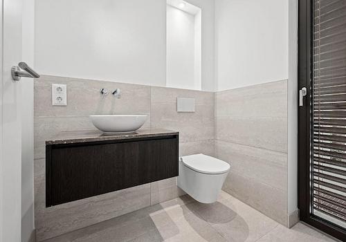 Gäste-WC mit Tageslicht