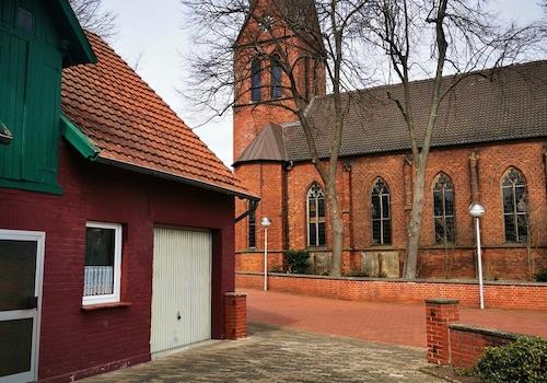 Ansicht Garage + Nebeneingang