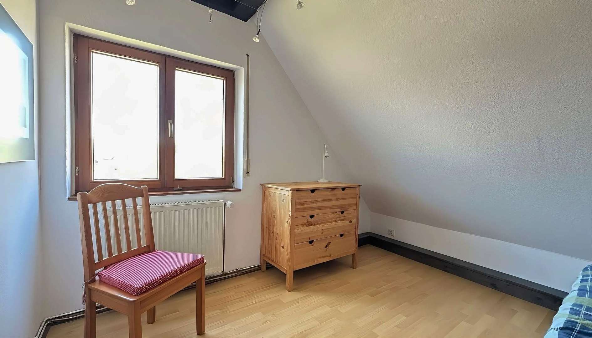DG Kinderzimmer (1)