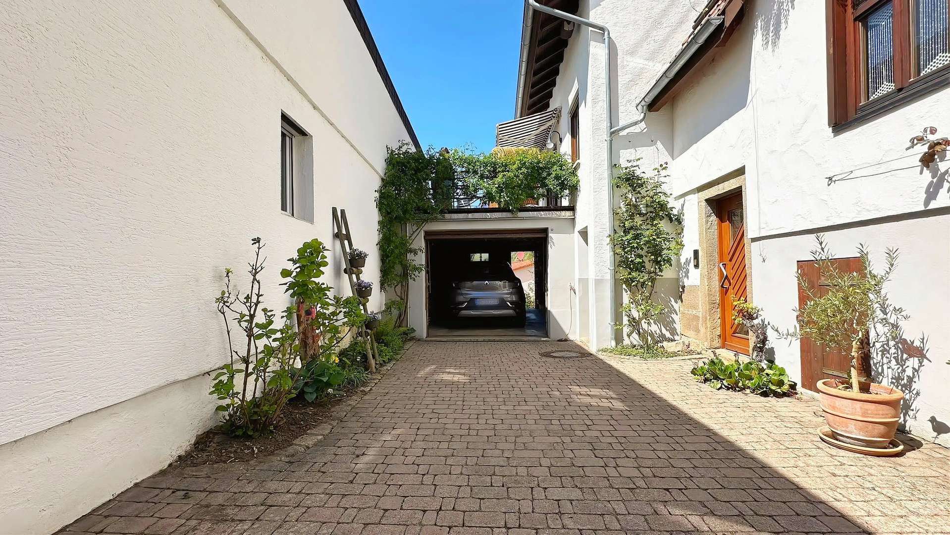 Garage