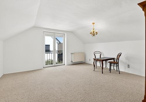 Schlafzimmer Dachgeschoss 1