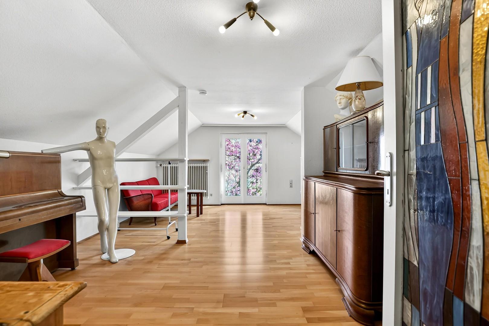 Schlafzimmer Dachgeschoss 2