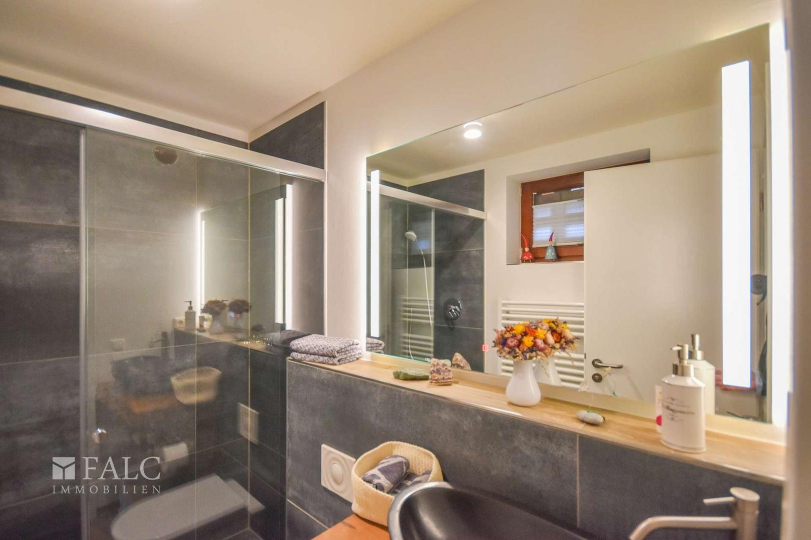 Badezimmer in der Einliegerwohnung 