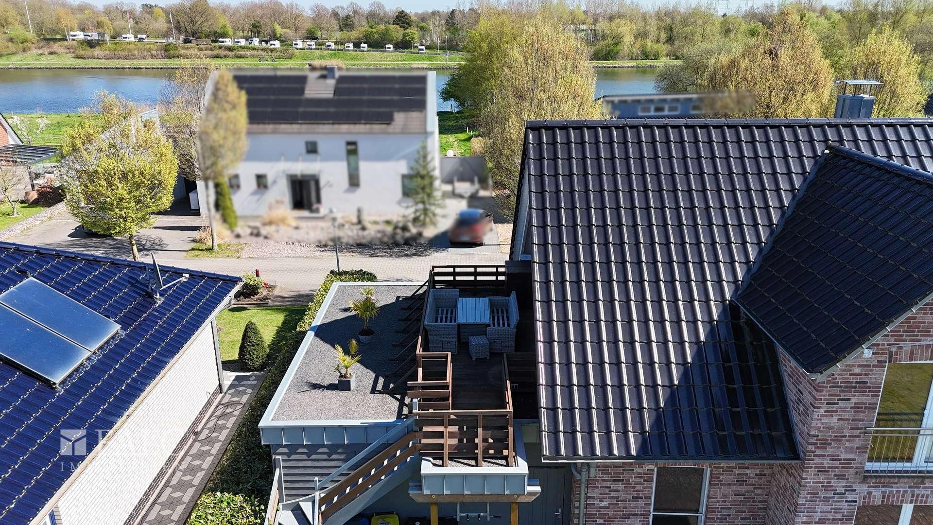 Dachterrasse mit Kanalblick