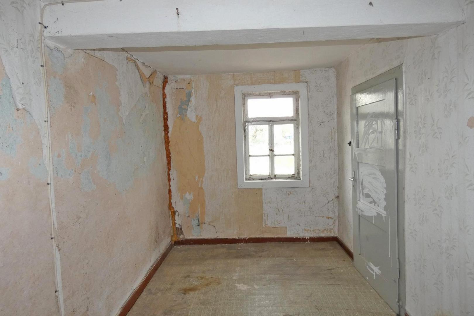 Altbau Zimmer (2)
