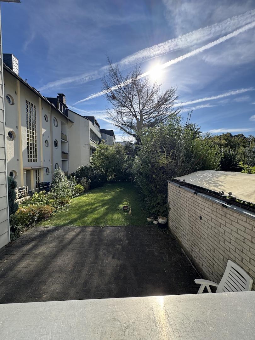 Blick in den Garten.jpg