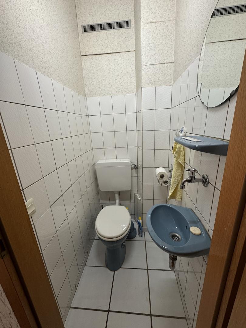 WC 1OG.jpg