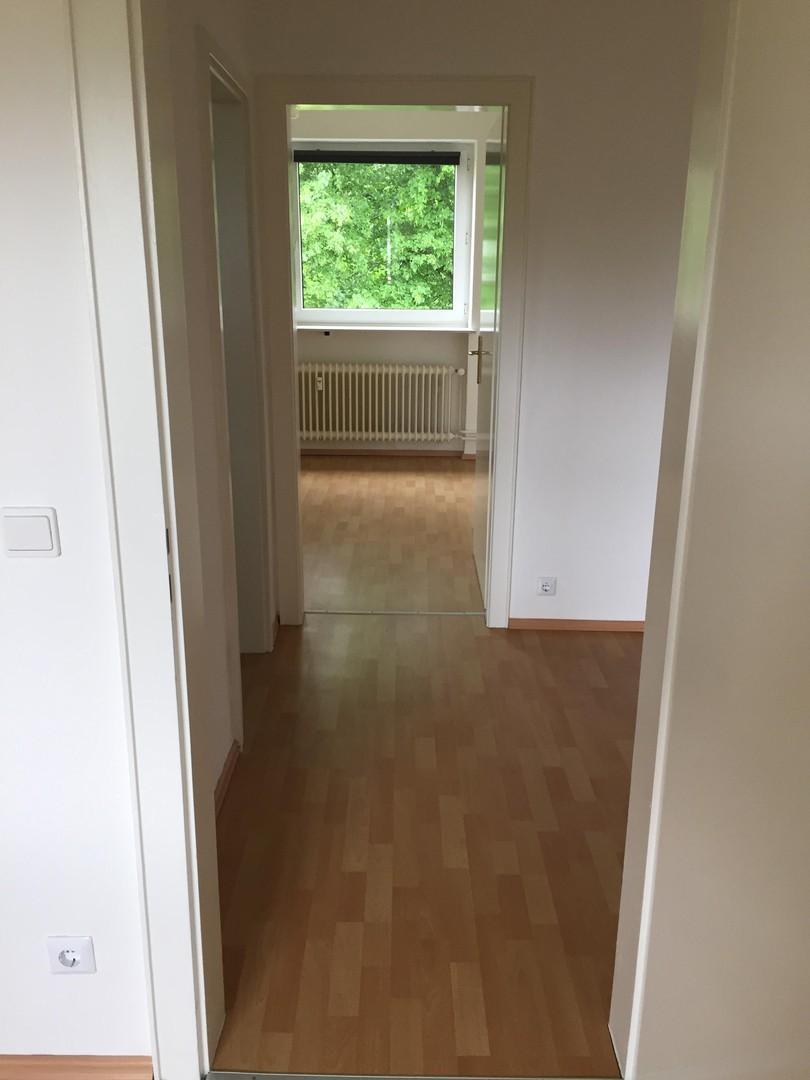 Schlafzimmer und Flur