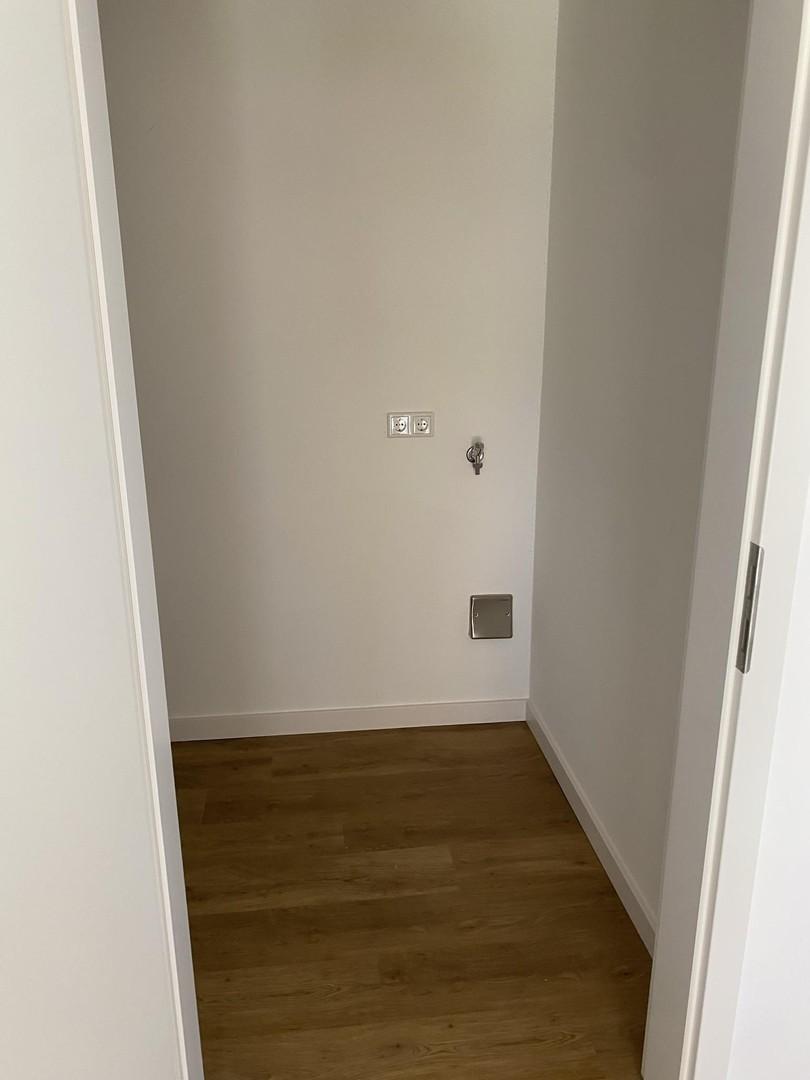 Abstellraum -Anschluss Waschm.