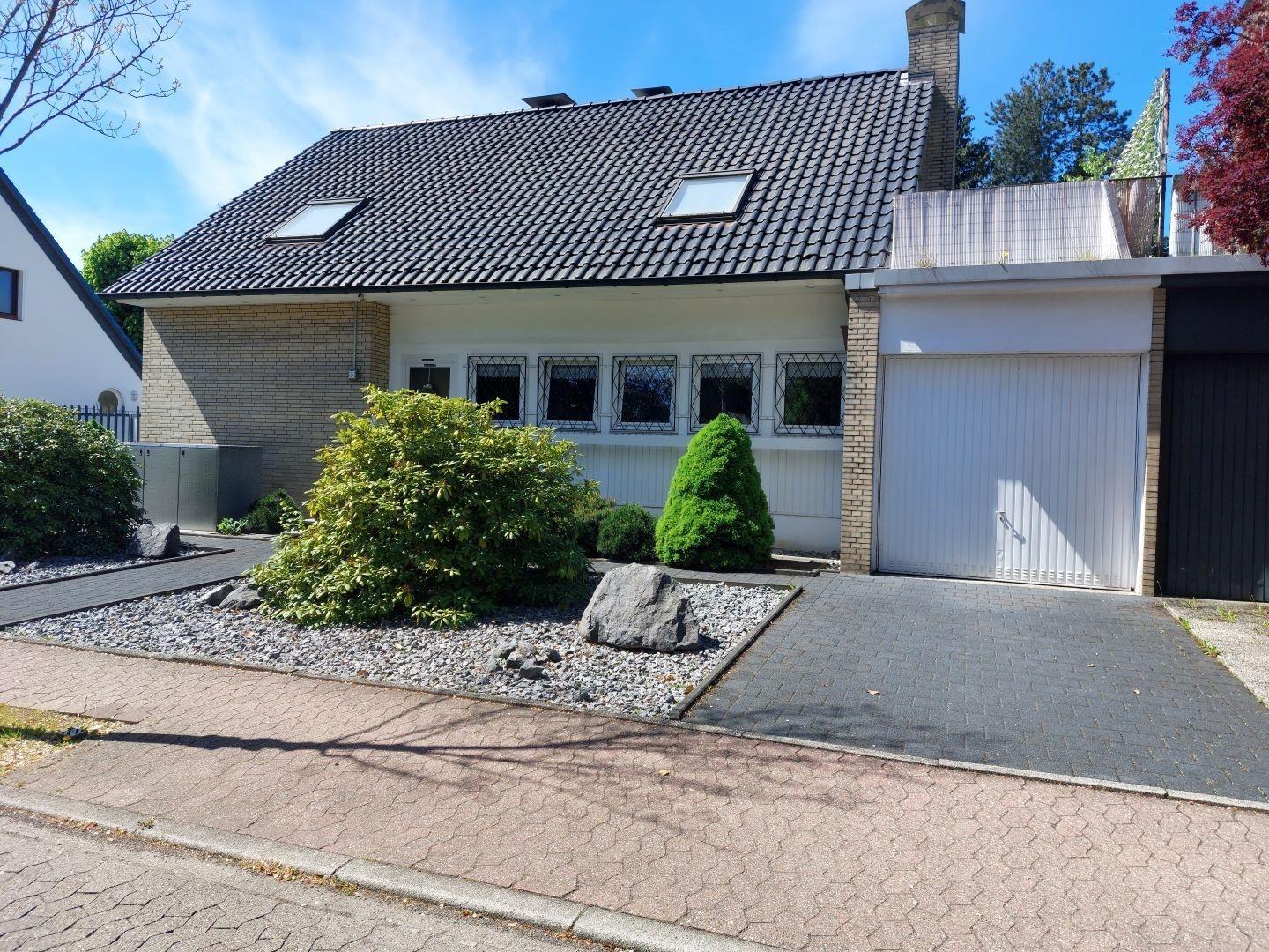 Straßenansicht